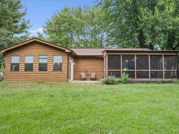 1352 Lorelei Dr, Fayetteville, OH 45118