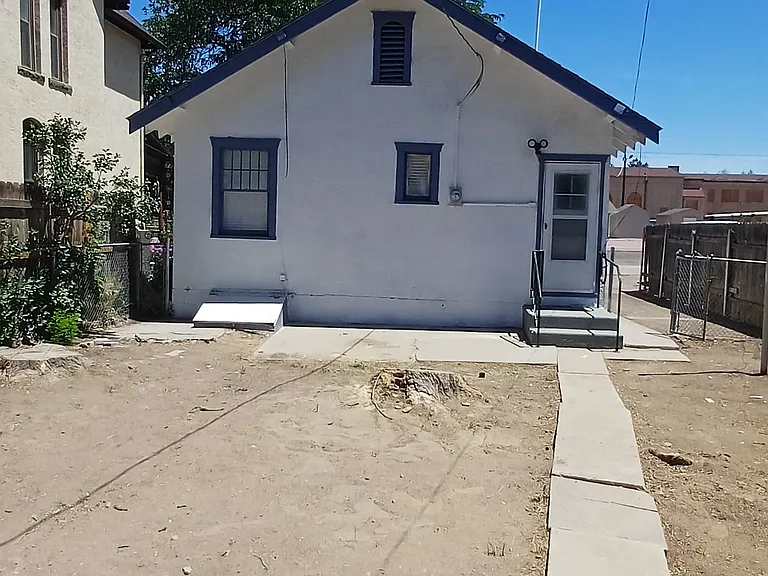 209 E Adams Ave — Photo 11