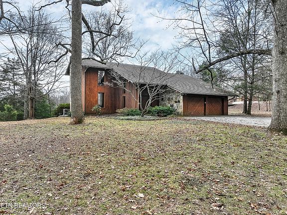2nd image of 311 Triplett Ln