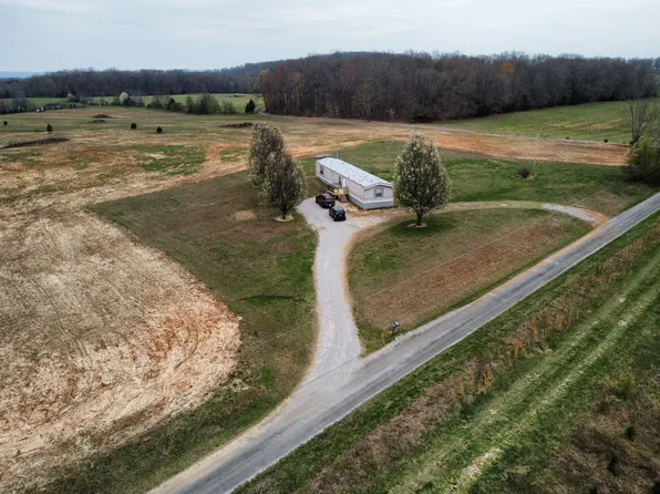 145 Fuston Ln, Rock Island, TN 38581