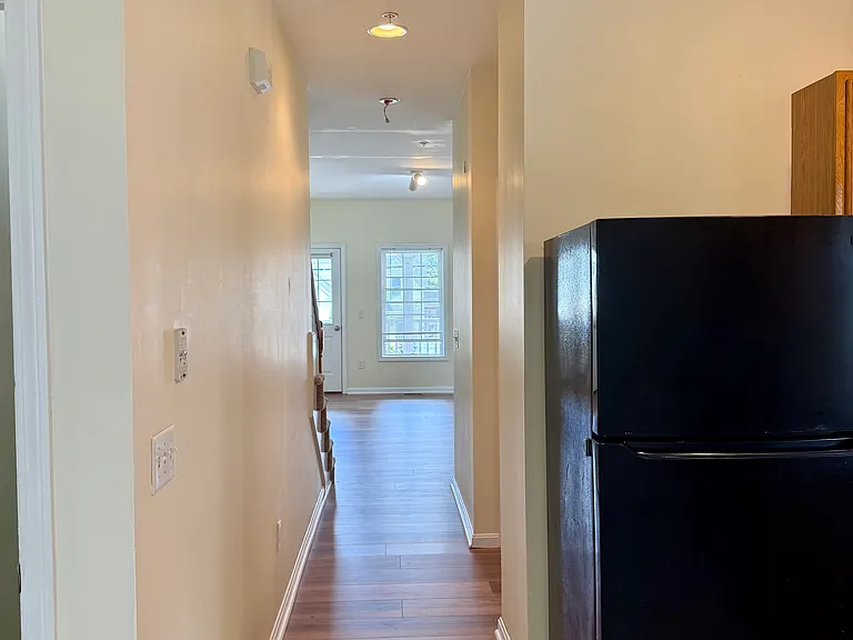 20 Mulberry St #A — Photo 4