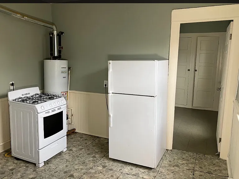 151 Hampshire St #2 — Photo 8