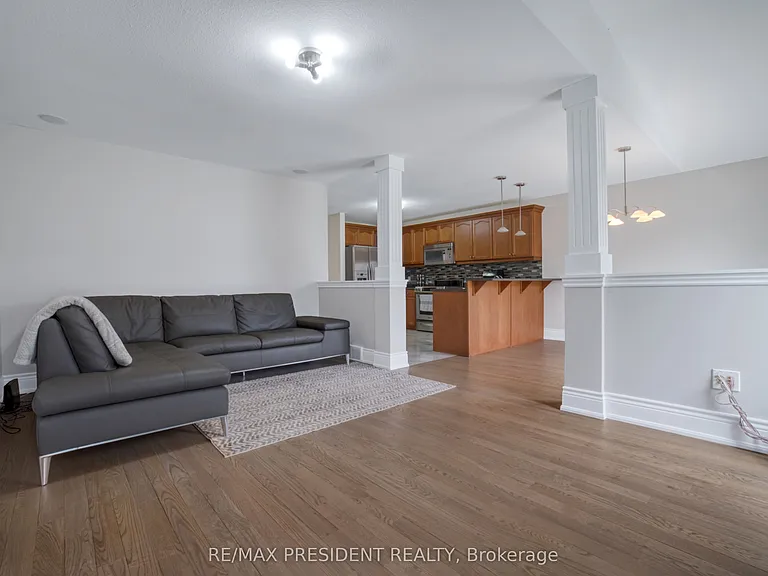 1565 Mickleborough Ct — Photo 8