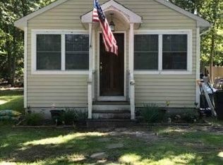 61 Lake Dr, East Patchogue, NY 11772