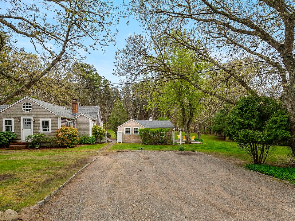 1st image of 19 Oakdale Dr