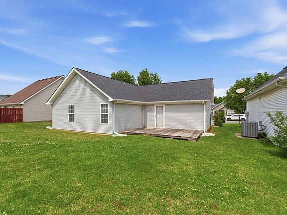 3rd image of 5095 Cornelius Dr