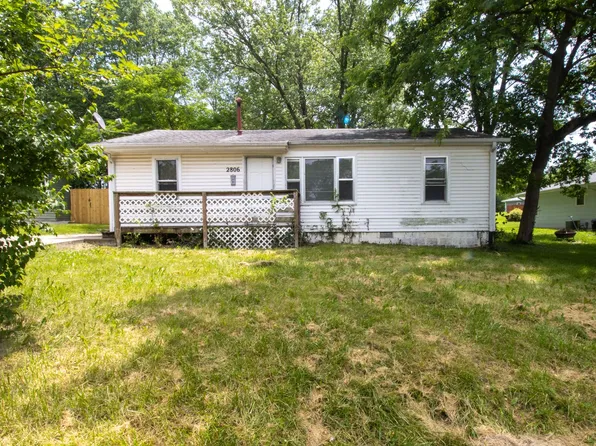 2806 Flora Dr, Columbia, MO 65202