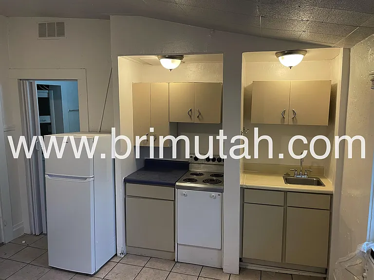 368 S University St #3 — Photo 3