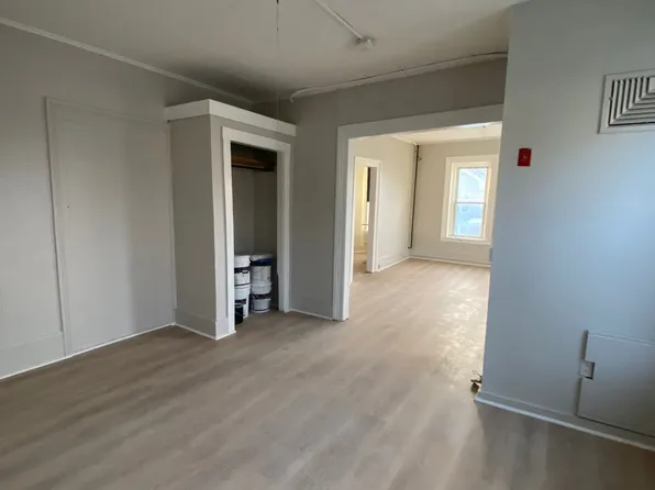 228 Francis Ave #1, Pittsfield, MA 01201