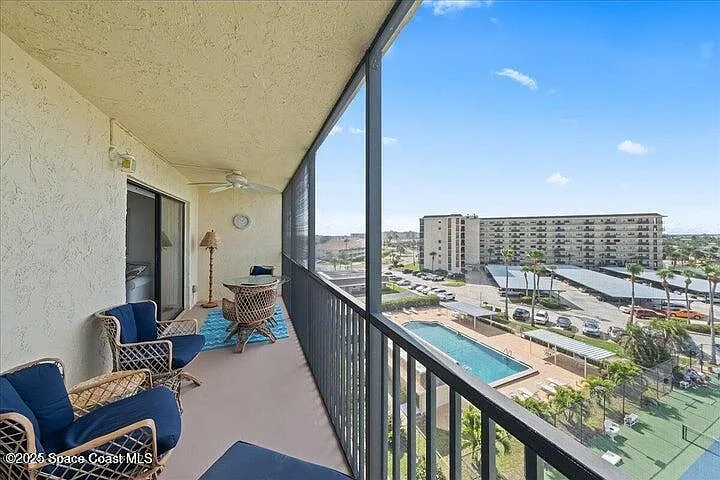 500 Palm Springs Blvd #602 — Photo 5