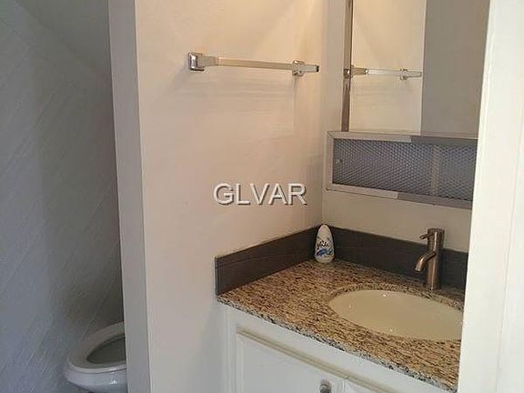 3rd image of 3505 Villa Knolls South Dr