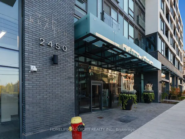 2450 Old Bronte Rd #811, Oakville, ON L6M 5P6