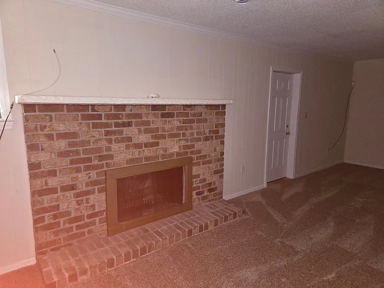 2035 Rock Bluff Rd — Photo 25