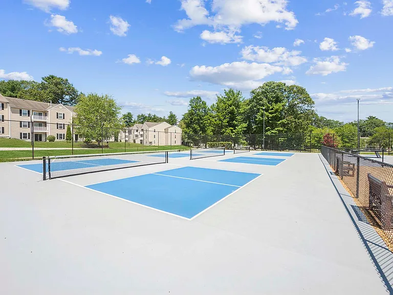Bay Ridge at Nashua Apartments — Photo 16