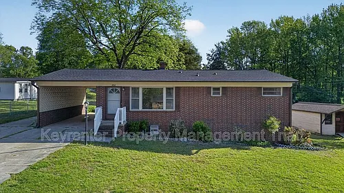 402 Rand Blvd Photo 1