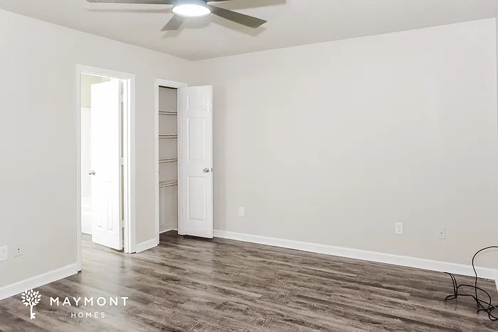 104 Cerrydowns Ct — Photo 6