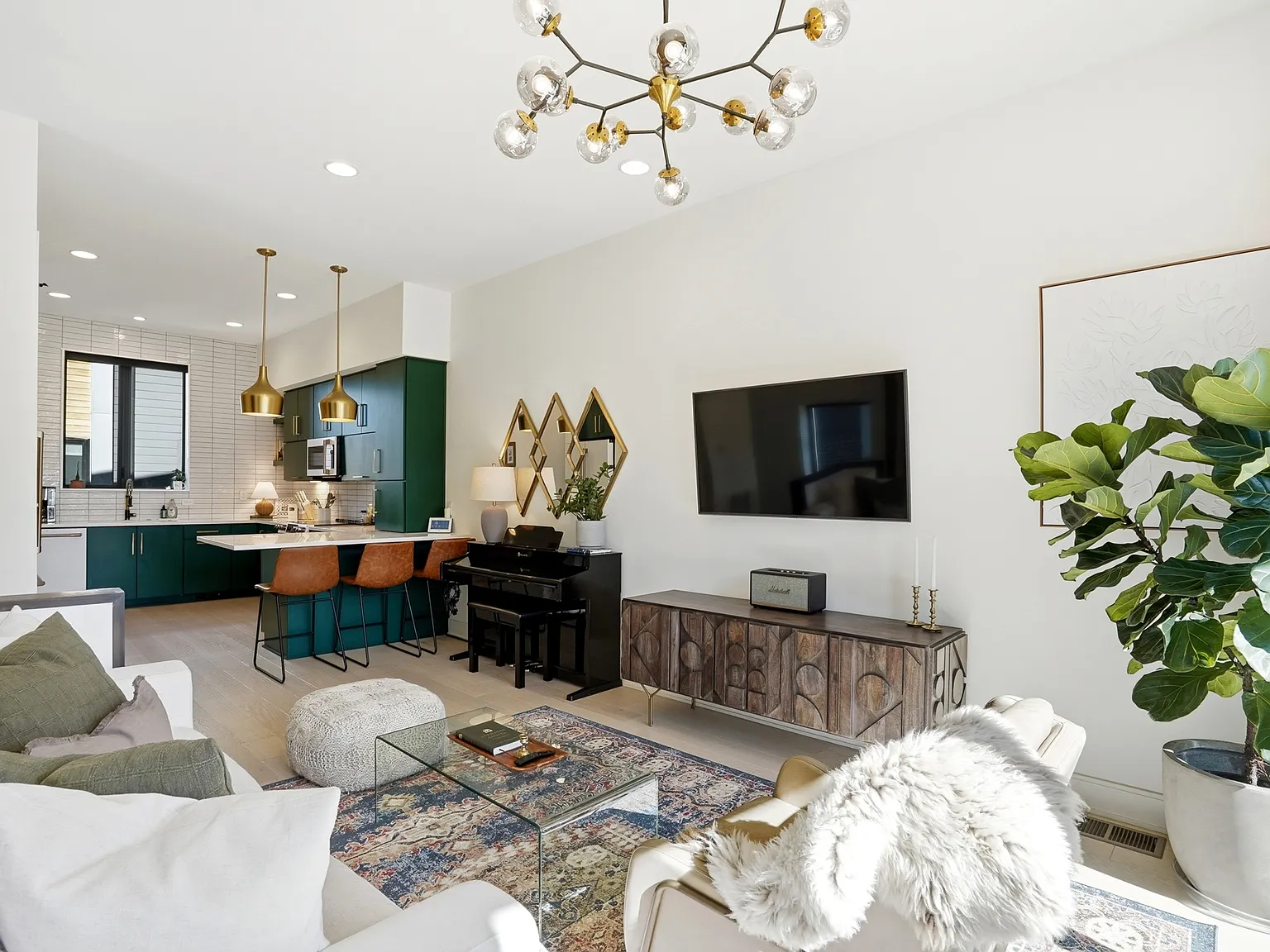 2 bed, 2.5 bath, 1568 sqft, $4,899 — Photo 4