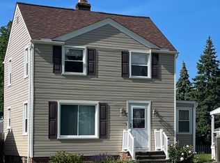 7414 Brookside Dr, Brooklyn, OH 44144