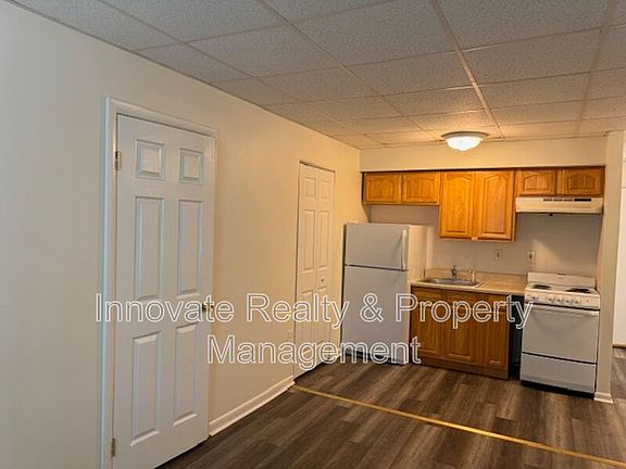 2nd image of 29 E Logan Ave #2