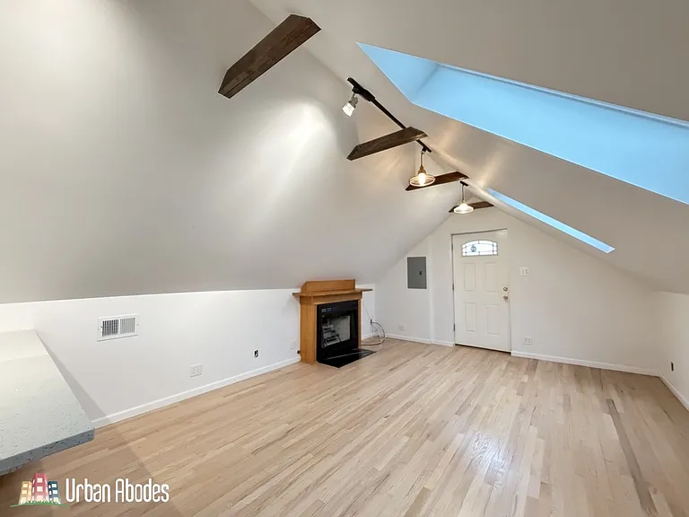 1401 N Bosworth Ave #4AC — Photo 6