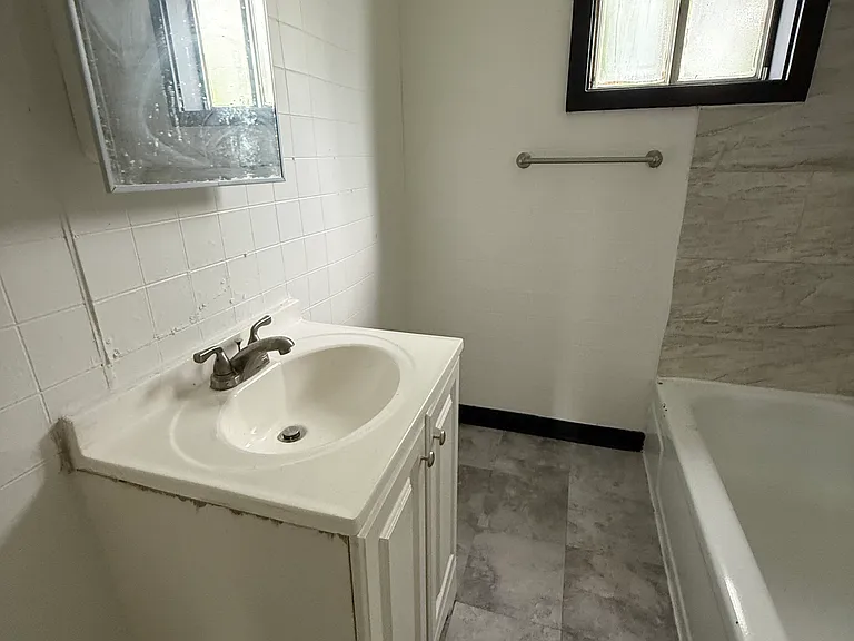 3922 Vinceton St — Photo 6