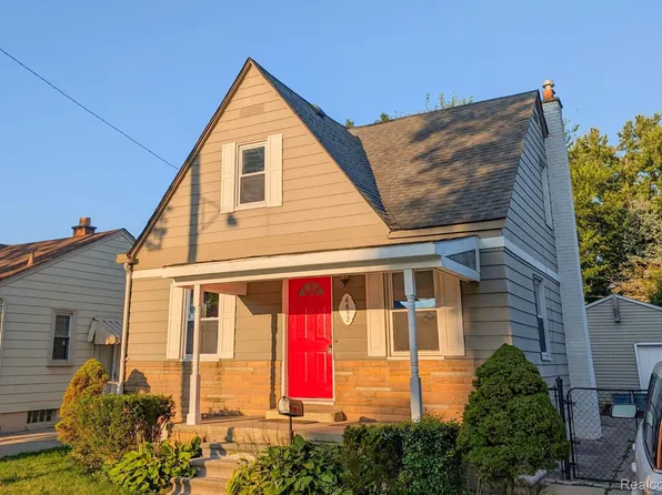 6652 Rockdale St, Dearborn Heights, MI 48127