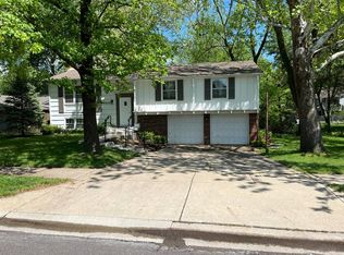 7829 Lamar Ave, Prairie Village, KS 66208