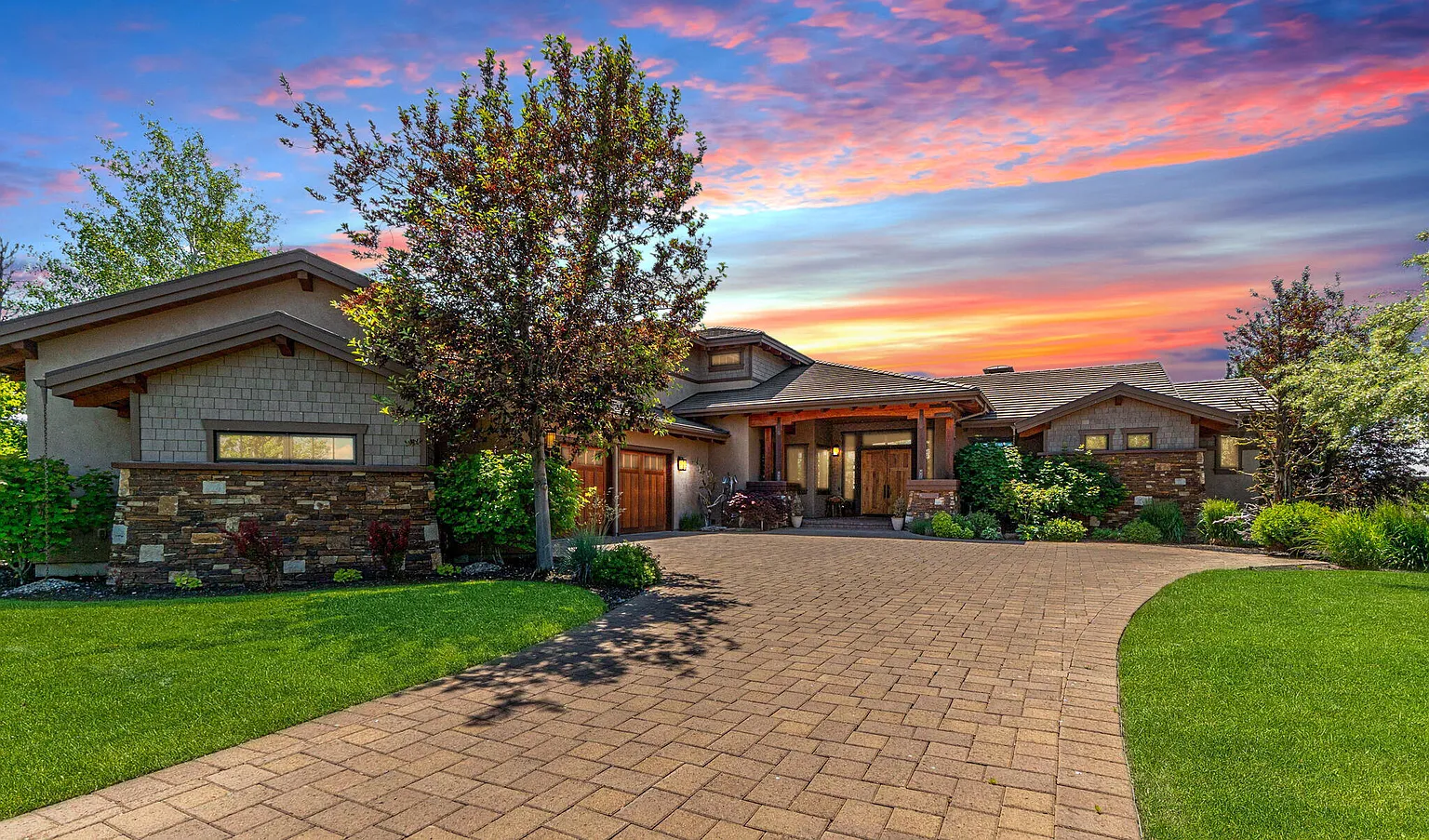 65925 Pronghorn Estates Dr photo 1