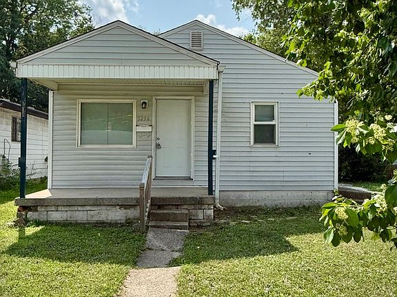 2nd image of 3236 Nicholas Ave