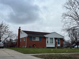 161 Clair St, Garden City, MI 48135