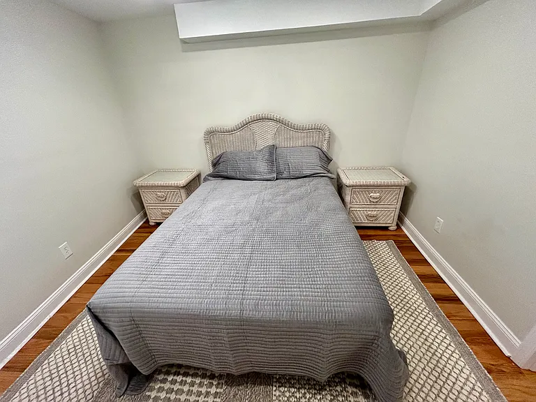 50 South St — Photo 15