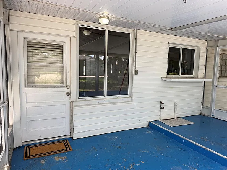 301 S Seminole Ave — Photo 37