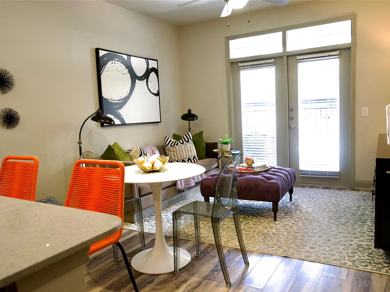 1 bed, 1.0 bath, 691 sqft, $1,400 — Photo 3