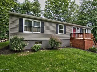9394 Birch Ln, Tobyhanna, PA