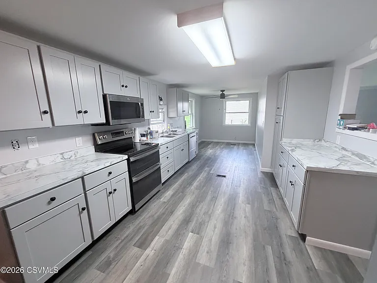 302 Draketown Rd — Photo 3