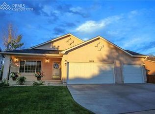 10215 Monmouth Ln, Colorado Springs, CO 80920