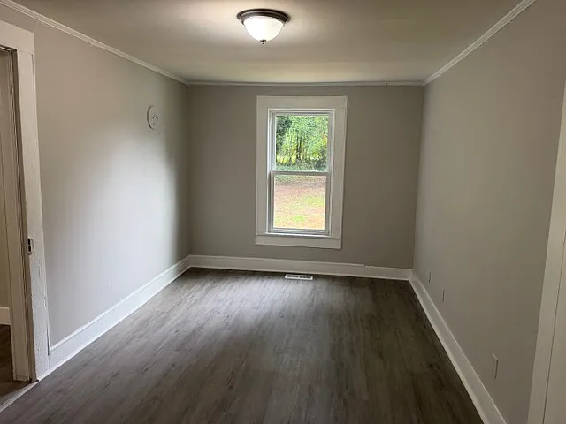 406 Stafford St — Photo 7