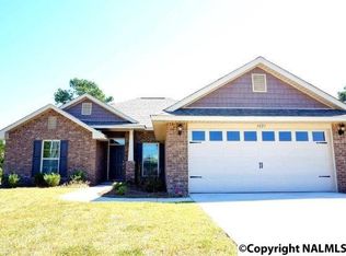 132 Bermuda Lakes Dr, Meridianville, AL 35759