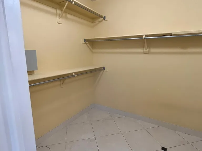 5545 W Wethersfield Dr — Photo 34