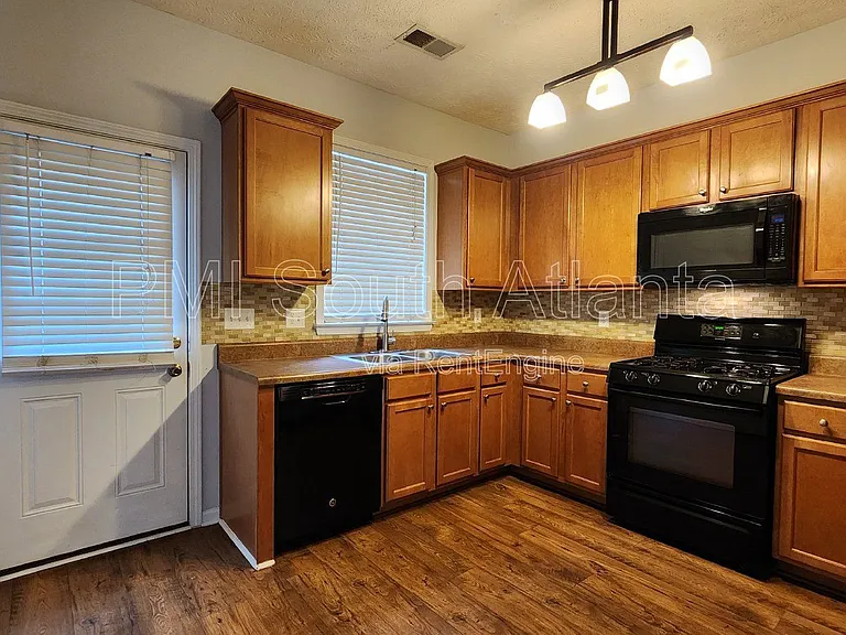 1673 Jackson Sq NW — Photo 21