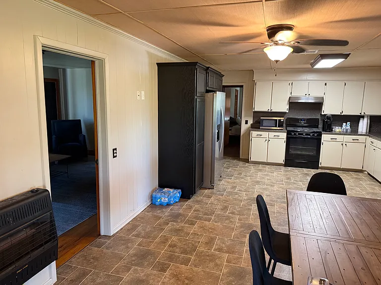 13428 FM 269 — Photo 20