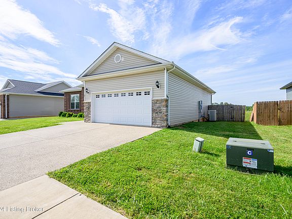 3rd image of 191 Twin Lakes Dr