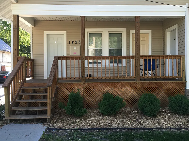 1228 S 10th St #3 — Photo 1