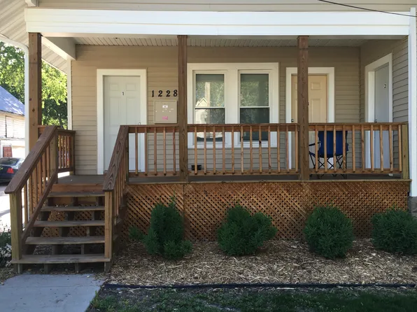 1228 S 10th St #3, Lincoln, NE 68502