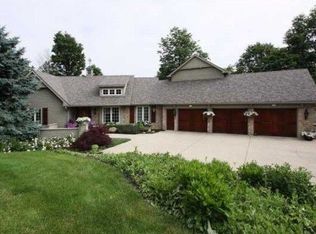 8218 Twin Pointe Cir, Indianapolis, IN