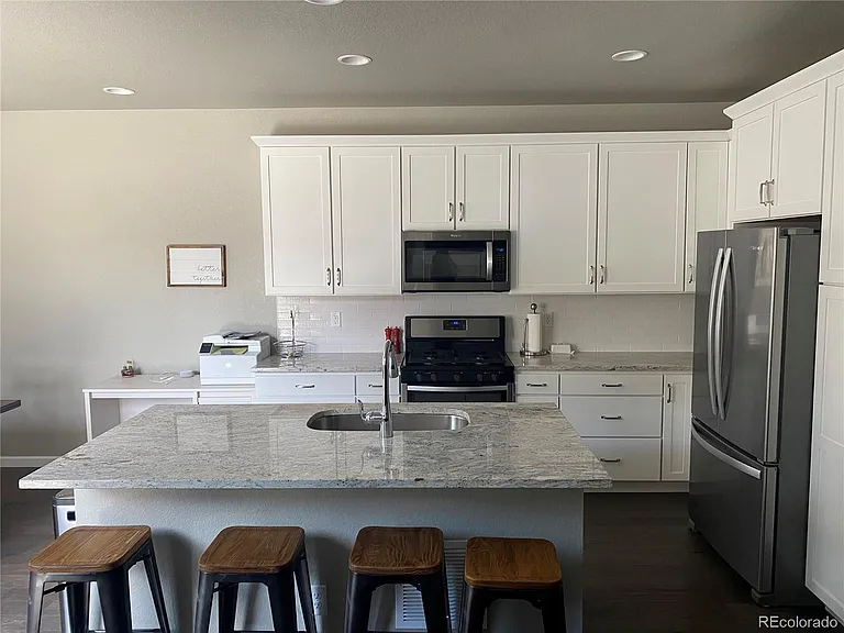 6812 Dewey Dr — Photo 9