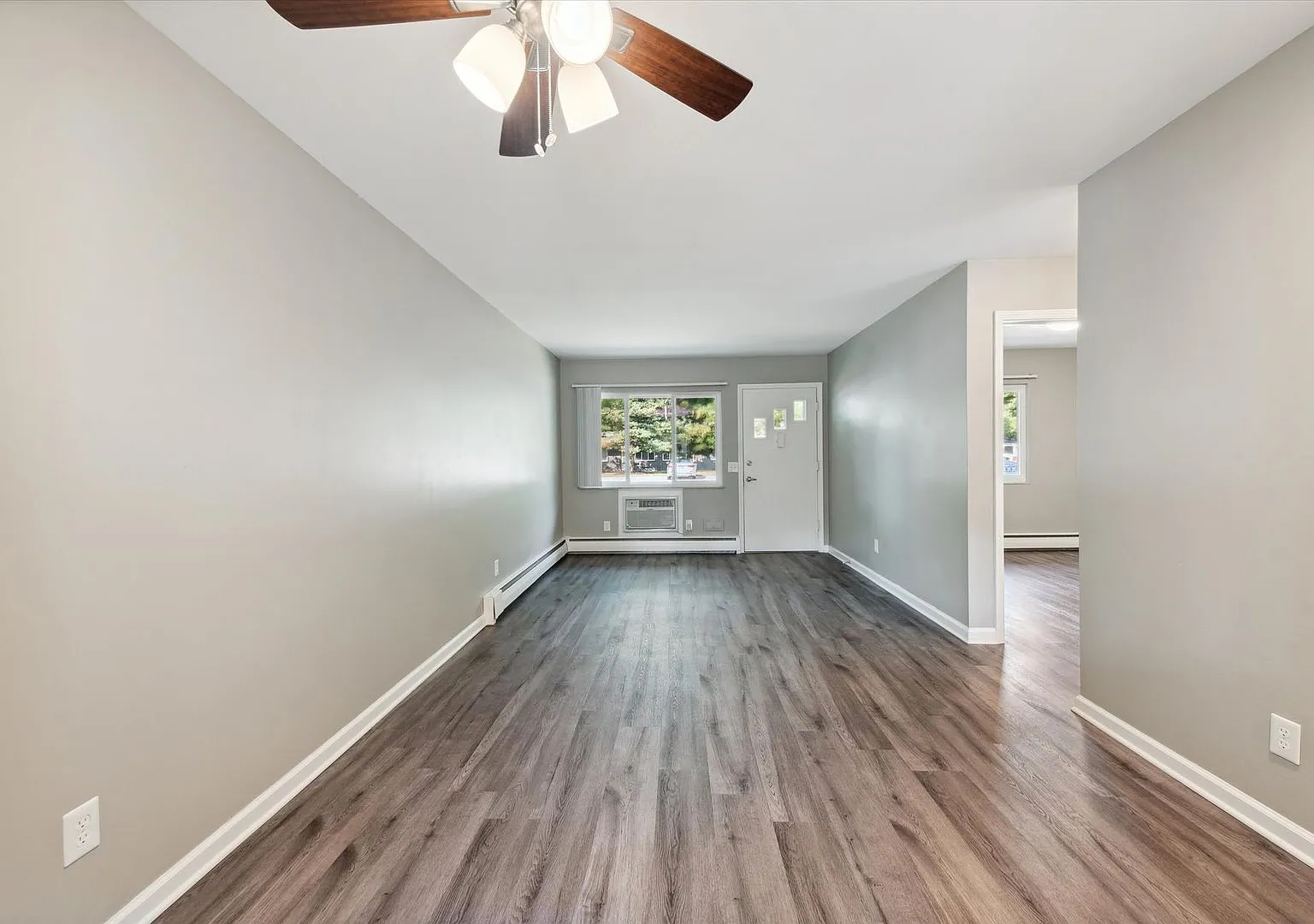 3808 W Sylvania — Photo 3
