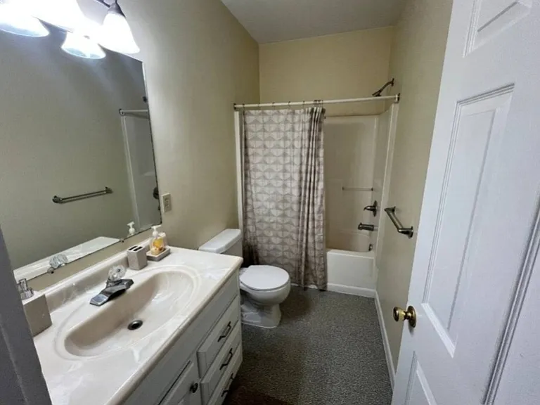 131 Main St #2 — Photo 1