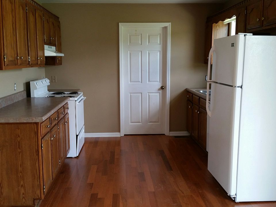 2nd image of 397 Charlie Peek Lane