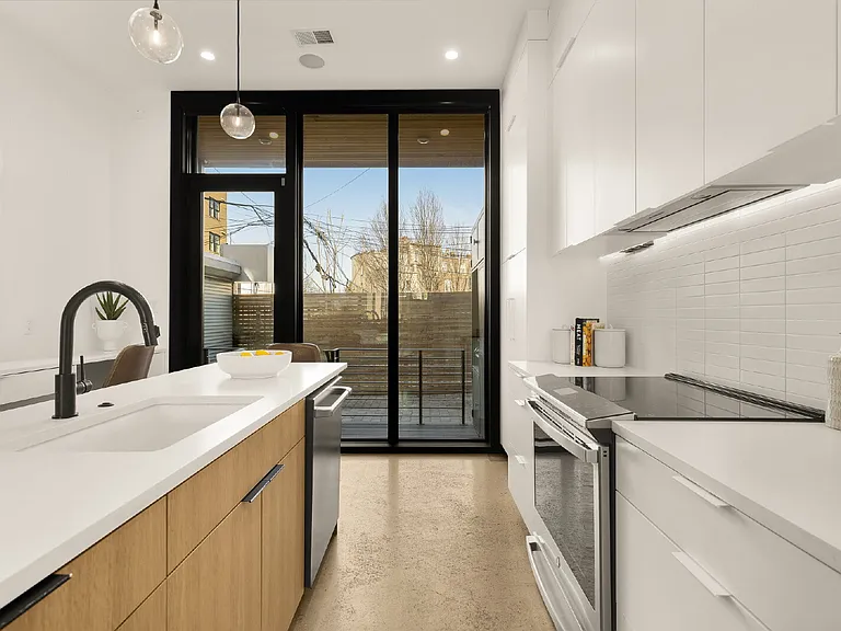 1005 P St NW — Photo 14